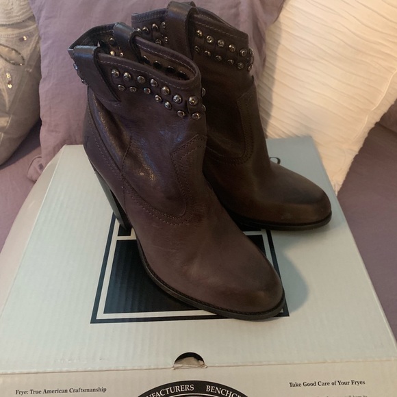 Bootie - Picture 3 of 4